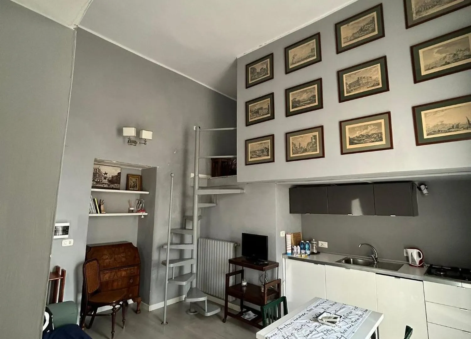 Central Charming House At Naples 0*,  Italy