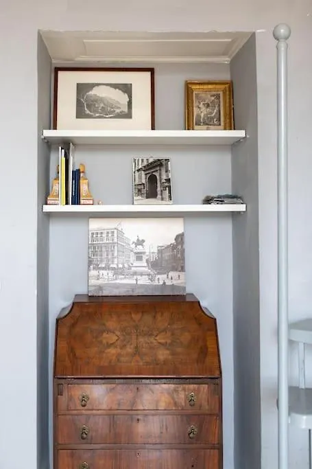 Appartamento Central Charming House At Napoli