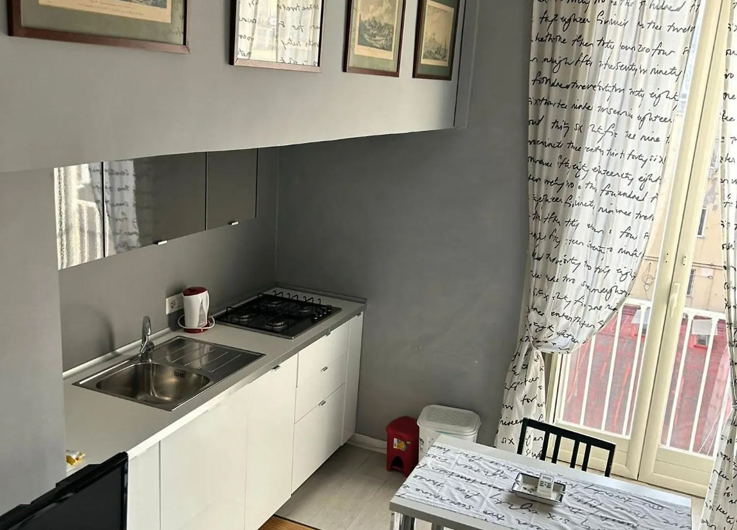 Appartamento Central Charming House At Napoli